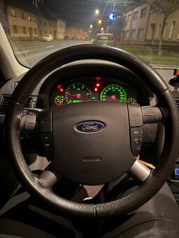 Ford Mondeo mk3 sedan - 16