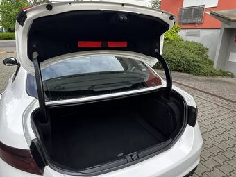 Alfa Romeo Giulia 2.2 JTDM 132kW Super Kůže Navi Automat - 16