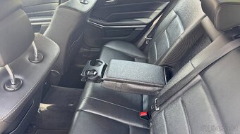 Mercedes-Benz E 200 BLUETEC - 16