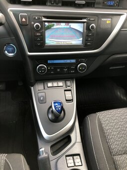 Toyota Auris 1.8 Hybrid Kombi Sports Webasto Panorama Hezká - 16