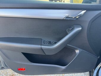 Škoda Octavia 2,0 TDI 110kw DSG Elegance - 16