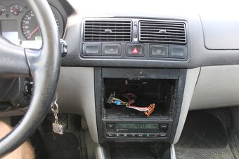 Volkswagen Golf, 1,9TDi 85KW, STK 10/2026, r.v 2000 - 16