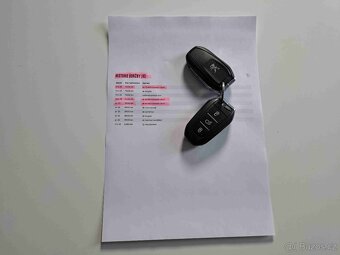 Peugeot 3008 1,2 PT EAT8 ALLURE 78.000 km - 16