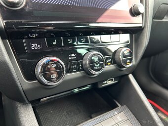 Škoda Octavia RS 2.0TSi 180kW,DSG,KESSY,VIRTUAL - 16
