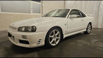 Nissan Skyline R34 - 16