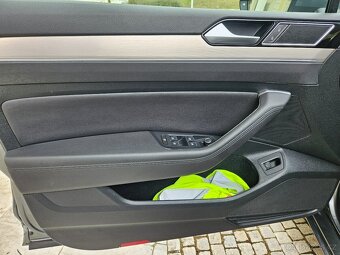 VW Passat B8 Highline 2.0 TDI 110 kW DSG, 2017, 161.000 km - 16