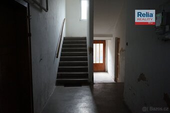 Prodej bytového domu s komerčními prostory a s garáží, Tepli - 16