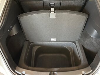 TESLA MODEL Y LONG RANGE DUAL MOTOR M2022 TAŽNÉ ZÁRUKA DPH - 16