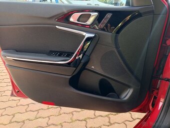 Kia ProCeed SW - GT-Line - panoramatická střecha - 16