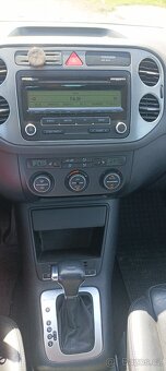 Volkswagen Tiguan 2.0TDI 103kw 4x4  DSG 188000km 2xAlu kola - 16