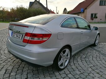 Mercedes CLC 200 KOMPRESSOR/Najeto 40 000km Stav NOVÉHO - 16