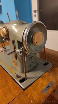 Šicí stroj Lada 233 - 16