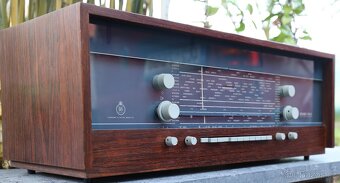 Rádio Bang & Olufsen - Grand Prix Moderne 610 Tube - 16