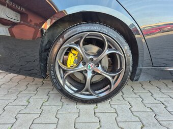 Alfa Romeo Giulia 2.0 Turbo Veloce - 16