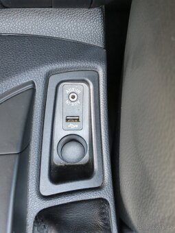 Prodám BMW 123d 2.0 d 150 kW M-Packet nové STK - 16