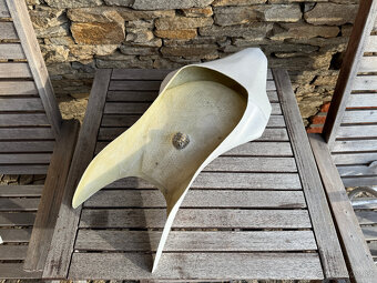 Radical Ducati 999 a 749 díly na přestavbu na Cafe Racer - 16