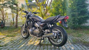 Kawasaki ZR 1100 Zephyr - 16