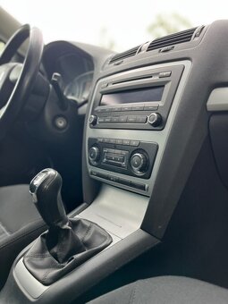 ŠKODA OCTAVIA 2 2.0 TDI, STYLE, SERVIS, ALU - 16