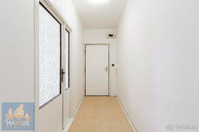 Prodej bytu 3+1 (76,3 m2) s lodžií a sklepem, OV, panel, Pra - 16