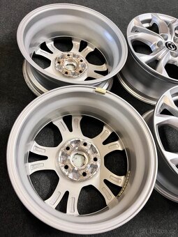 5x114,3 R16 Mazda CX3 originál alu - NOVÝ STAV - 16