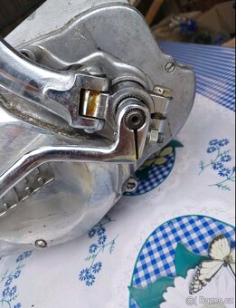 Originální nový motor uloženka IŽ PLANETA IŽ JUPITER IŽ350 - 16