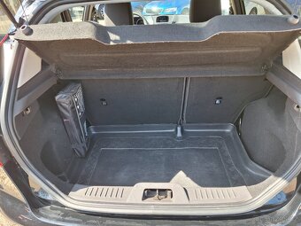 Ford Fiesta 1.0i 59KW Klimatizace 5 Dveří - 16