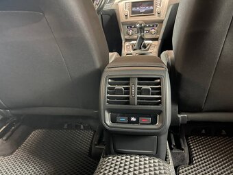 VW Passat Variant 2.0 TDI Manuál 11.2015 199 t.km. Rozvody - 16