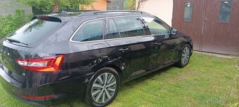 Skoda Superb Combi iV 1.4 TSI hybrid rok výroby 2022 - 16