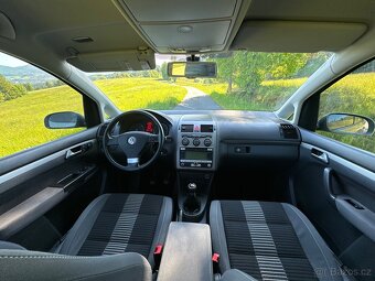 VW Touran 1.9TDi United 7 místný - 16