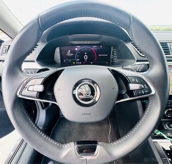 Škoda Superb III 2,0 TDI DSG KOMBI 4/2022,110KW,NAVI,LED - 16