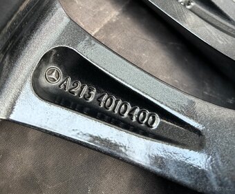 Zimni top sada Mercedes Třídy E 245/45/18 a 275/40/18 - 16