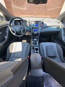 Hyundai  I 30 1,6  16V  CRDi combi - 16