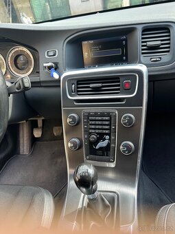 Volvo V60 D3 120kw - 16