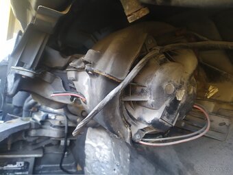 Renault trafic 2004 Vivaro Primastar 1.9dci 74kw díly - 16