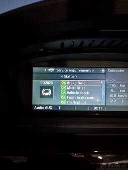 BMW e91 330i - 16