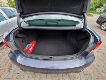 Toyota Avensis 1.6 Valvematic benzín, 2012 - 16