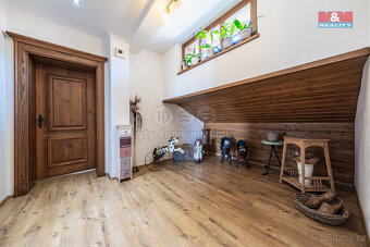 Prodej rodinného domu, 494 m², Chomutov, ul. Ve Stráni - 16