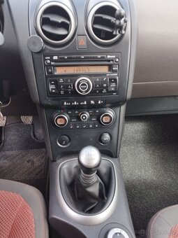 Nissan Qashqai 2.0 DCi 4x4 nová cena - 16