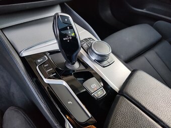 Prodám BMW 530D G31 M-PAKET 195KW DPH - 16