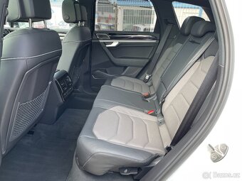 Volkswagen Touareg 3.0 TDi V6/210kW - R-LINE - 16