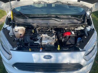Ford Turneo Courier - 16