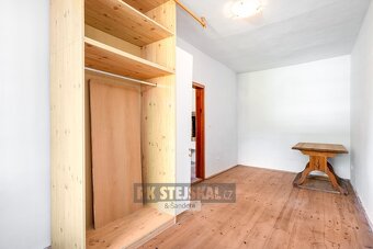 Prodej velice atraktivní, rozlehlé, zemědělské usedlosti, dv - 16