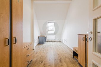 4+kk,235m2, Praha 5 - 16