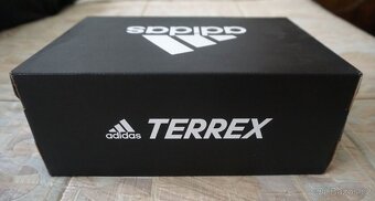 Pánská treková obuv adidas TERREX SWIFT R GTX v.40,5 - 16