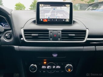 Mazda 3 1.5i 74KW BENZÍN MANUÁL KLIMA - 16