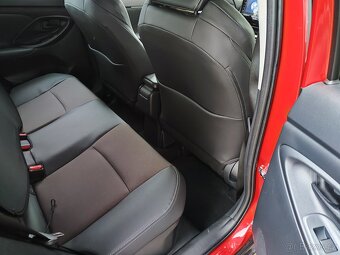 YARIS CROSS Executive Hybrid(HEV),ČR,1.M.,DPH,Pův.lakZáruka - 16