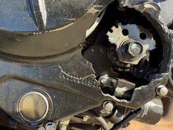 Kawasaki Z650 50kw rv:2023/4 HAVAROVAMNE - 16
