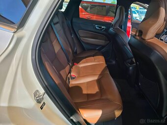 Volvo XC60 T5 Momentum 2021 - 16