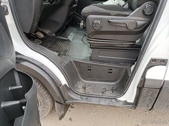 Iveco Daily 35S15 3,0D 2017 12m3 Nová karoserie - 16
