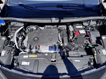 PEUGEOT 3008 II (2) BlueHDi 130 S&S ALLURE  EAT8 06/2021 - 16